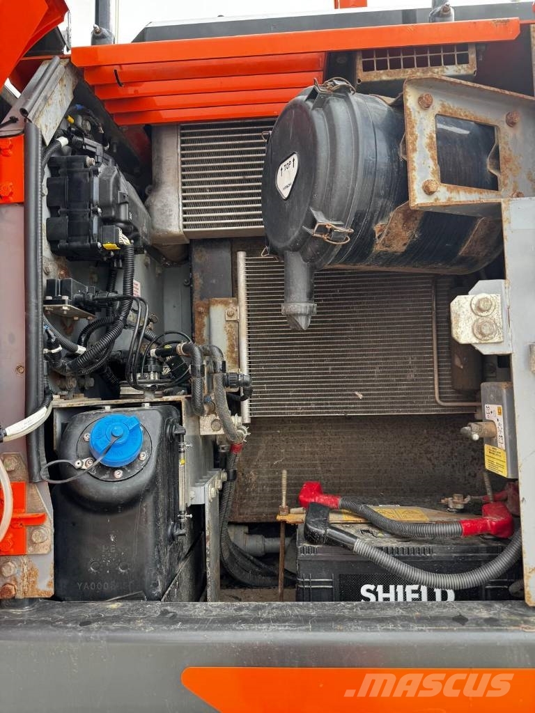 Hitachi ZX 145 W-6 حفارات بعجل