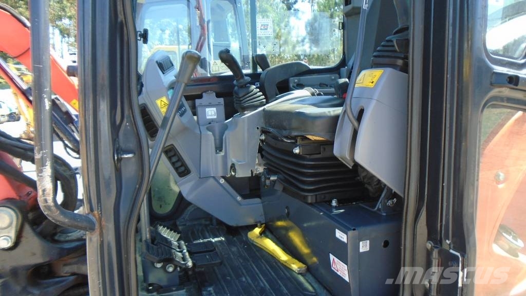 Kubota U 48-4 Mini bageri < 7t
