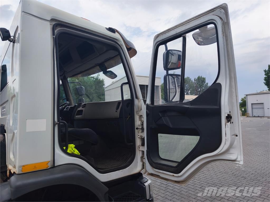Renault PREMIUM Camiones con chasís y cabina