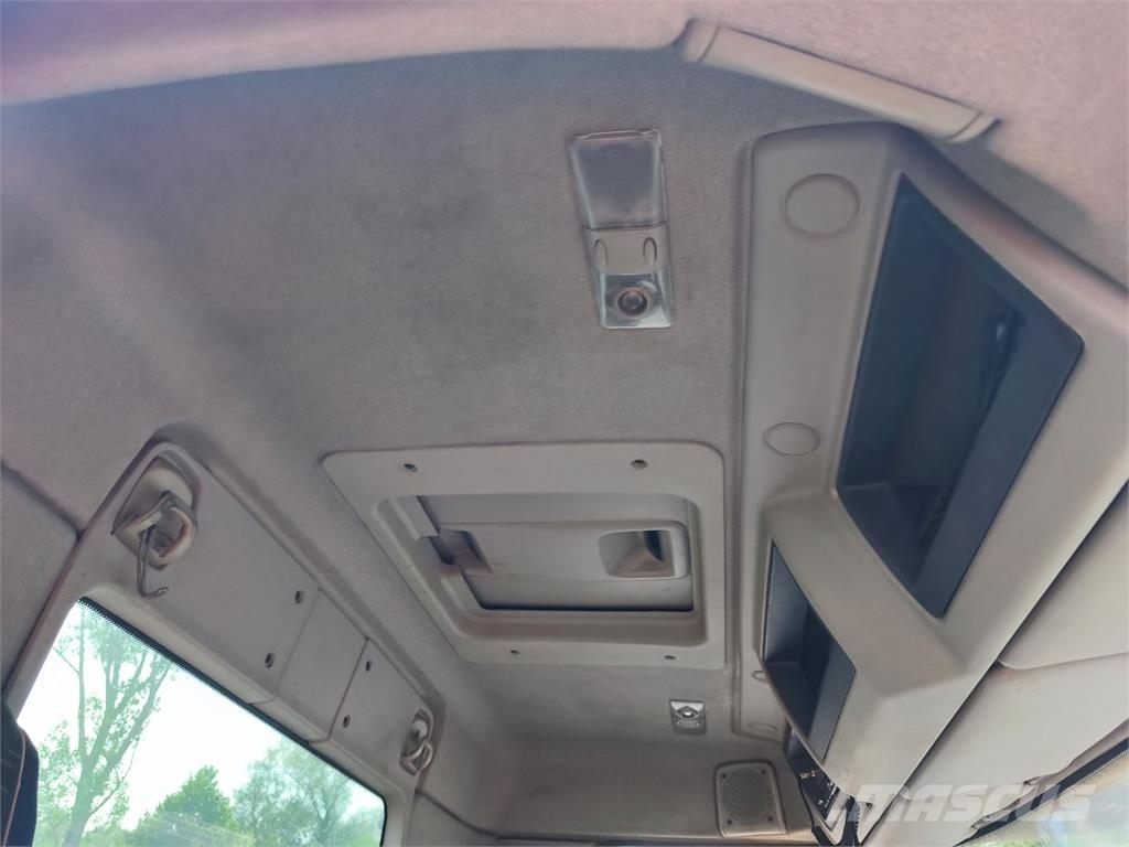 Renault PREMIUM Camiones con chasís y cabina
