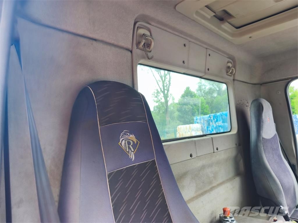 Renault PREMIUM Camiones con chasís y cabina