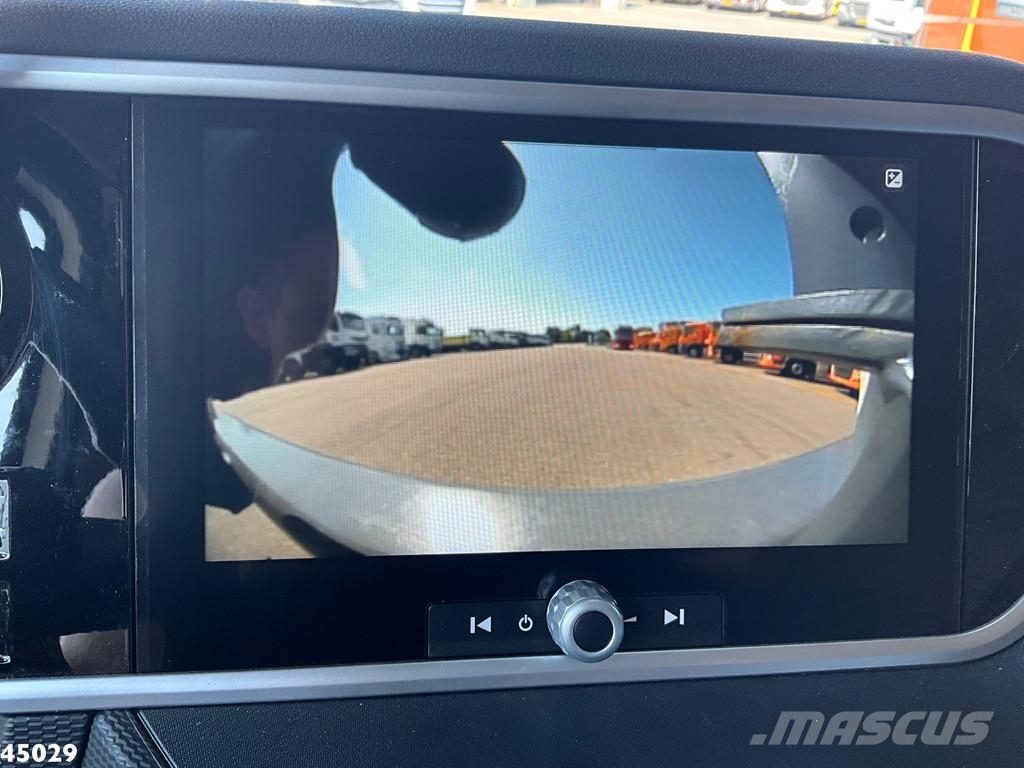 DAF FAX XF 530 Euro 6 HMF 95 Tonmeter laadkraan + Fly- Mobiilinosturit