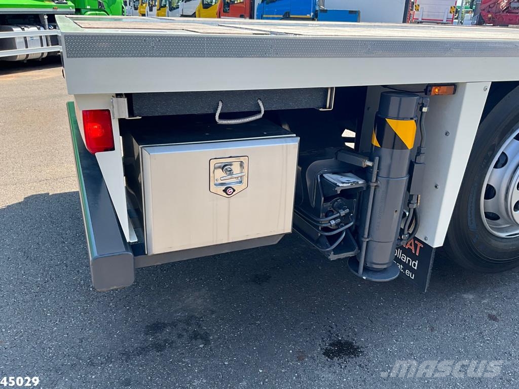 DAF FAX XF 530 Euro 6 HMF 95 Tonmeter laadkraan + Fly- Mobiilinosturit