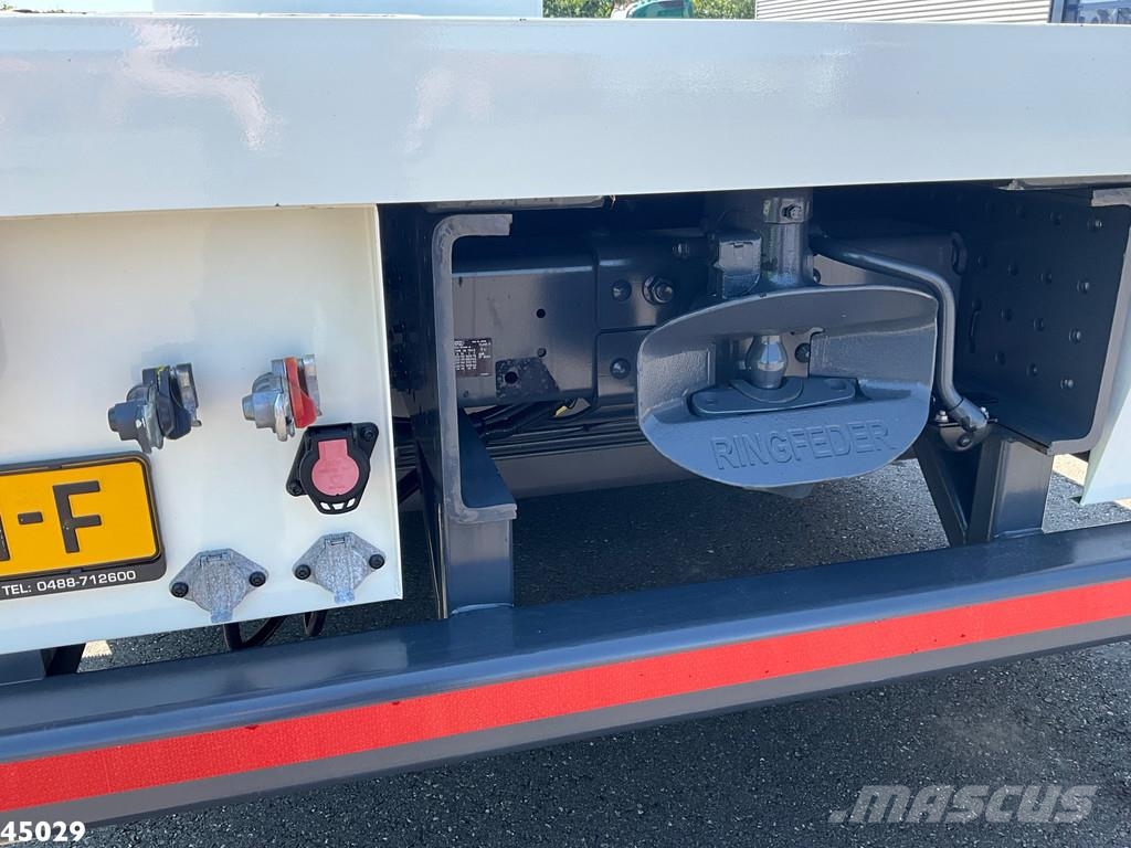 DAF FAX XF 530 Euro 6 HMF 95 Tonmeter laadkraan + Fly- Mobiilinosturit