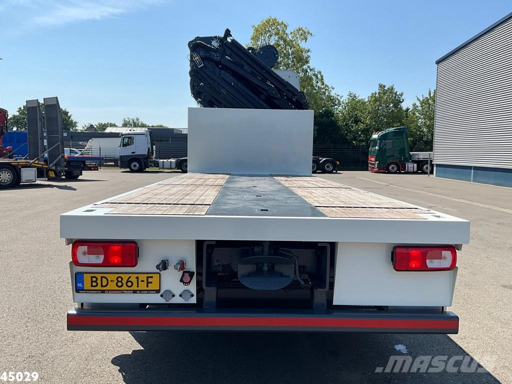DAF FAX XF 530 Euro 6 HMF 95 Tonmeter laadkraan + Fly- Mobiilinosturit