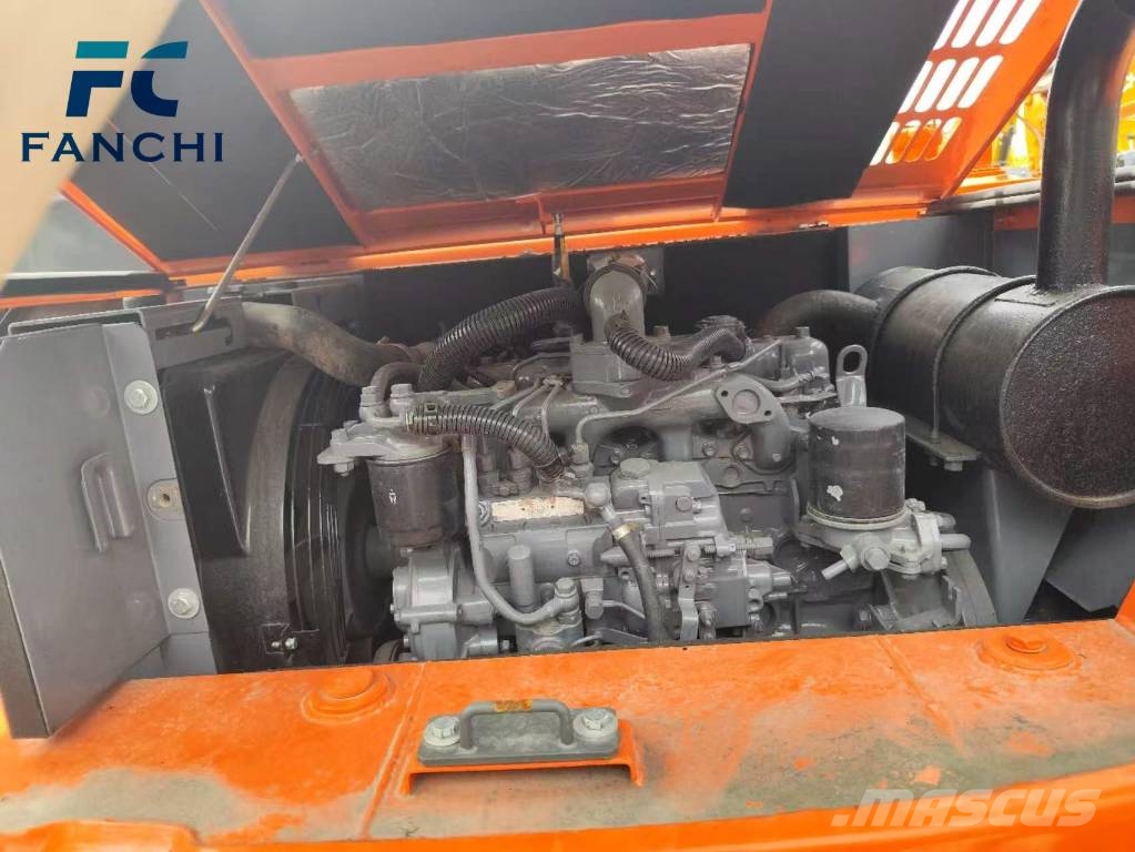 Hitachi ZX70 حفارات زحافة
