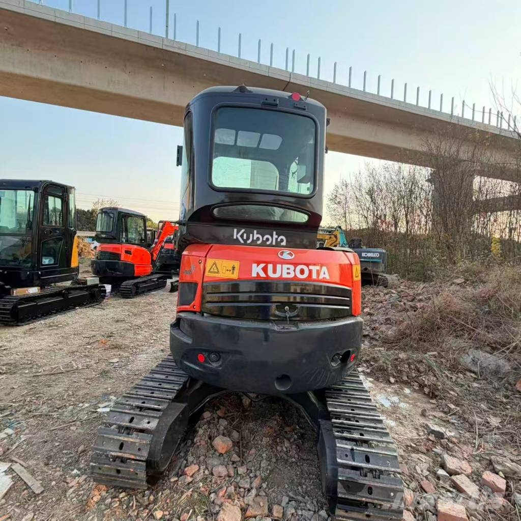 Kubota U 27 Εκσκαφάκι (διαβολάκι) < 7t