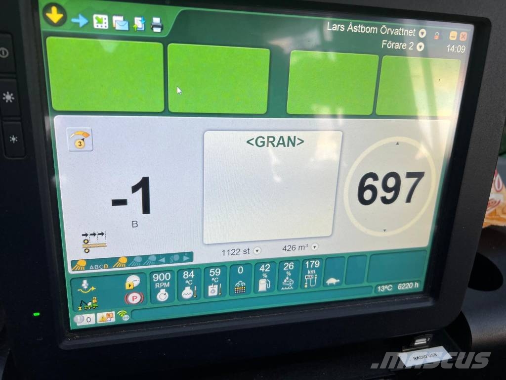 John Deere 1470 G Harvester