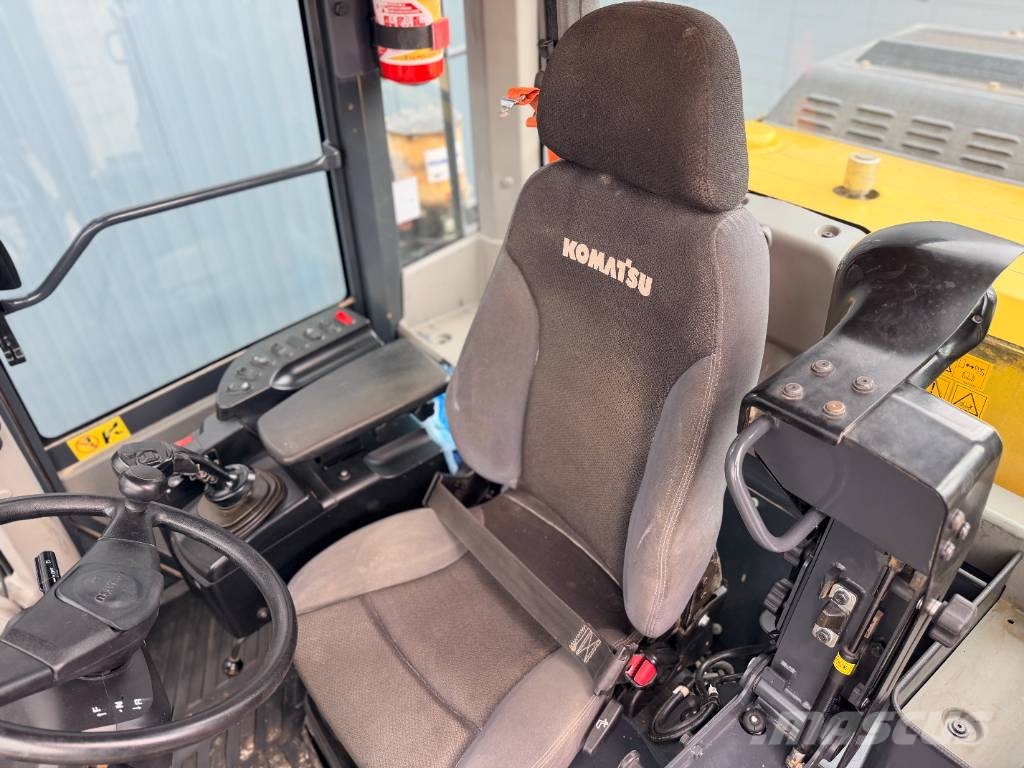 Komatsu WA470-8 - Joystick Steering Rataslaadurid