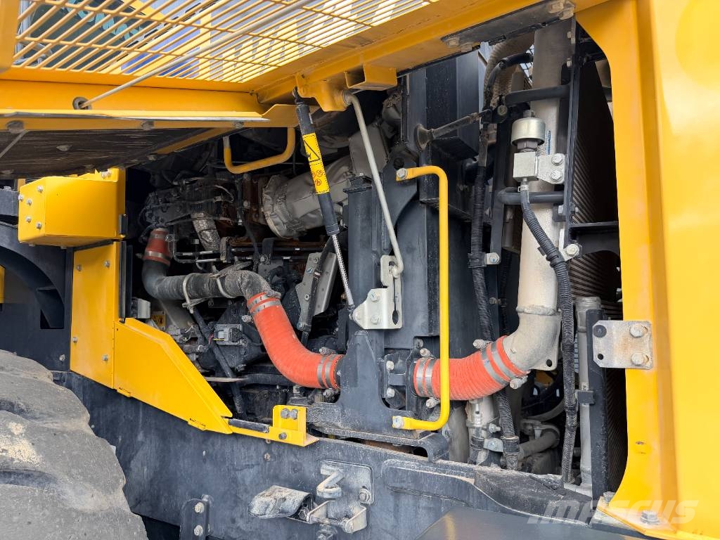 Komatsu WA470-8 - Joystick Steering Rataslaadurid