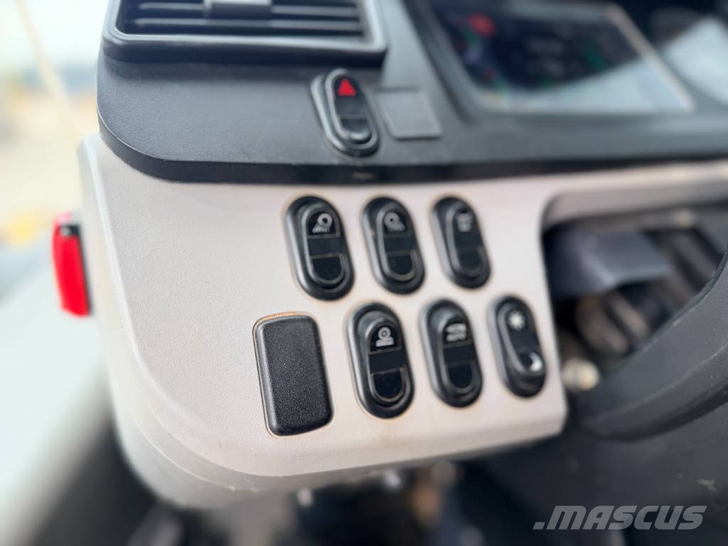 Komatsu WA470-8 - Joystick Steering Rataslaadurid