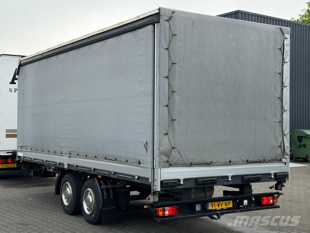 Ackermann Z-SPA 10,5/6,1 Schuifzeil-Dak Met Alu Borden / 10. Tents