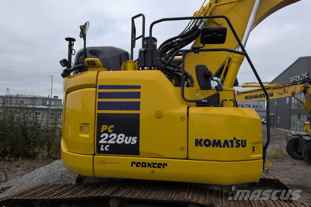 Komatsu PC228 USLC-11E0 Bandgrävare Bandgrävare