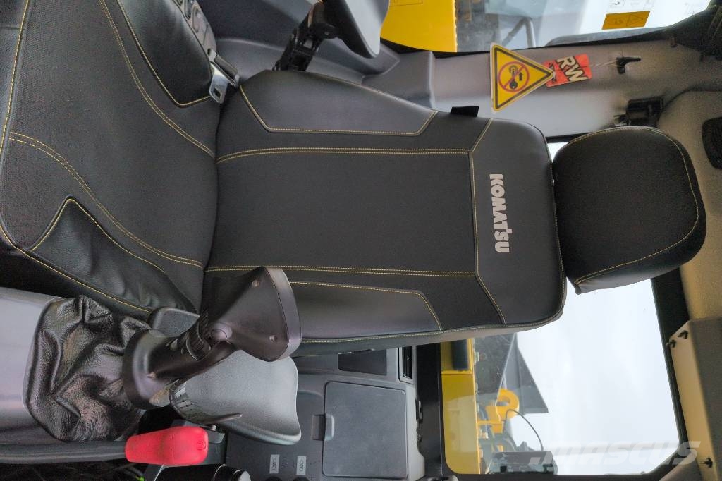 Komatsu PC228 USLC-11E0 Bandgrävare Bandgrävare