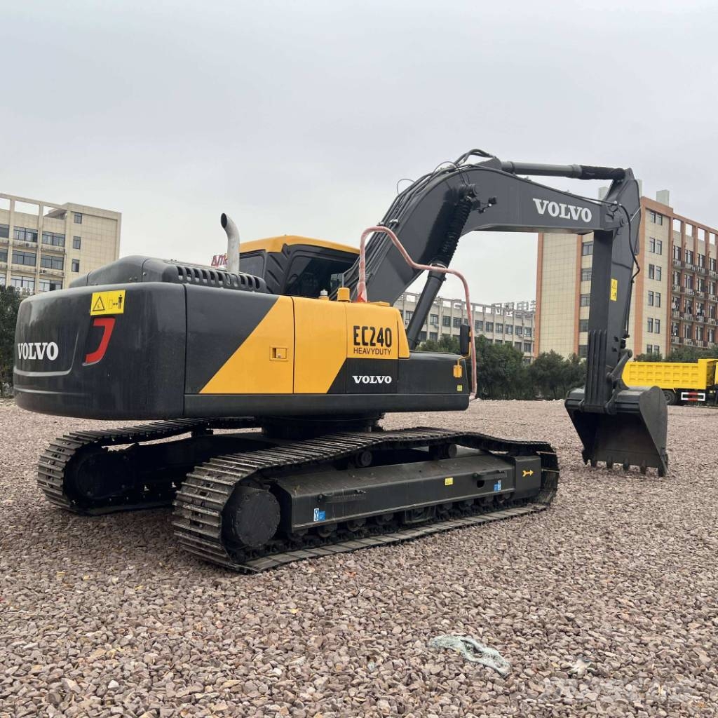 Volvo EC 240 大型油圧ショベル12t以上(パワーショベル・ユンボ)