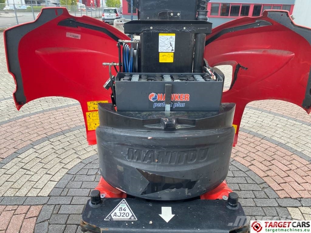 Manitou 100VJR Electric Vertical Mast Work Lift 990cm Personenliften en invalideliften