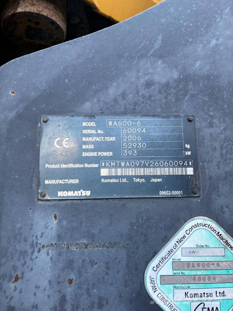 Komatsu WA 600-6 Cargadoras sobre ruedas