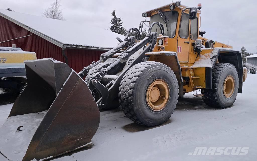 Volvo L 120 Φορτωτές με λάστιχα (Τροχοφόροι)