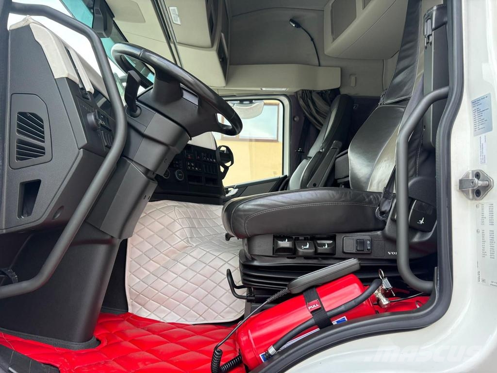 Volvo FM13 420 4x2 EURO6 + SIDE OPENING ボックスボディー、ウイング、箱車