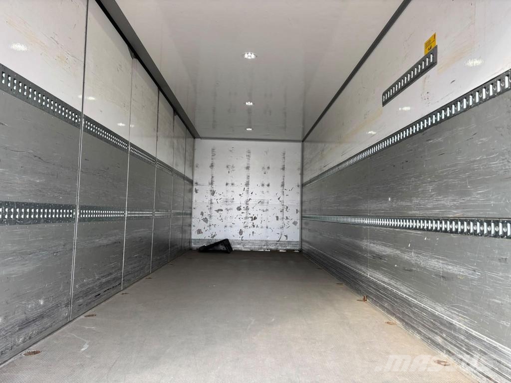 Volvo FM13 420 4x2 EURO6 + SIDE OPENING ボックスボディー、ウイング、箱車