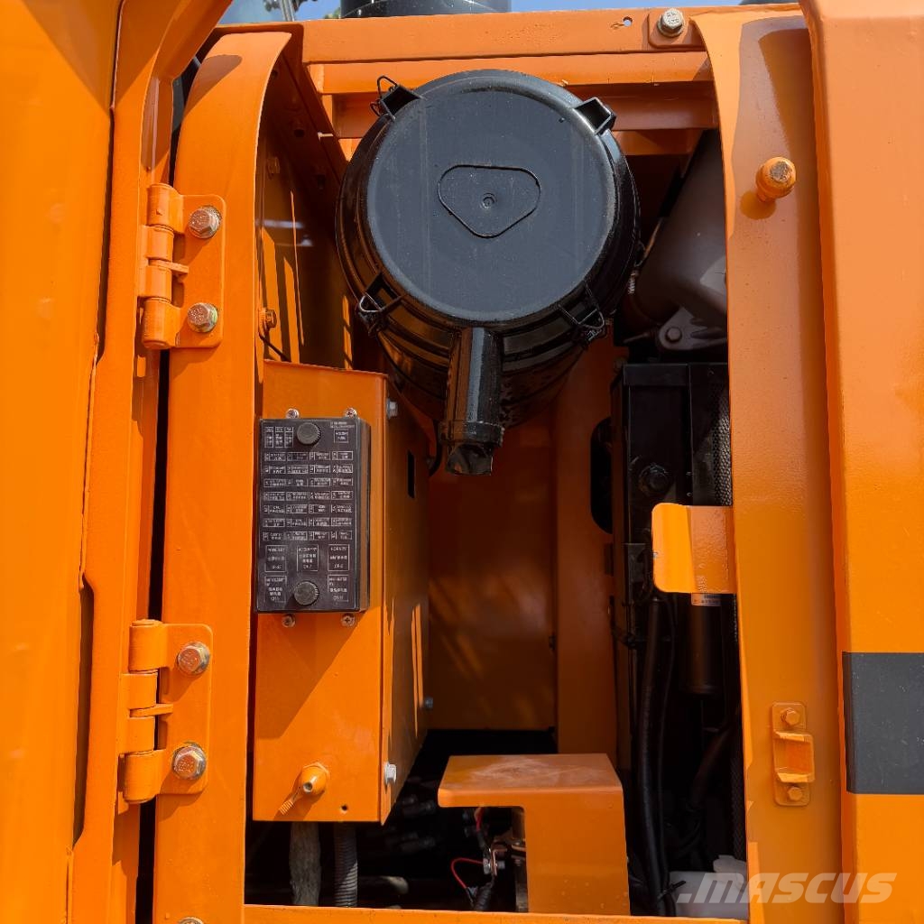 Hyundai HX 220 HD Midi bageri 7t – 12t