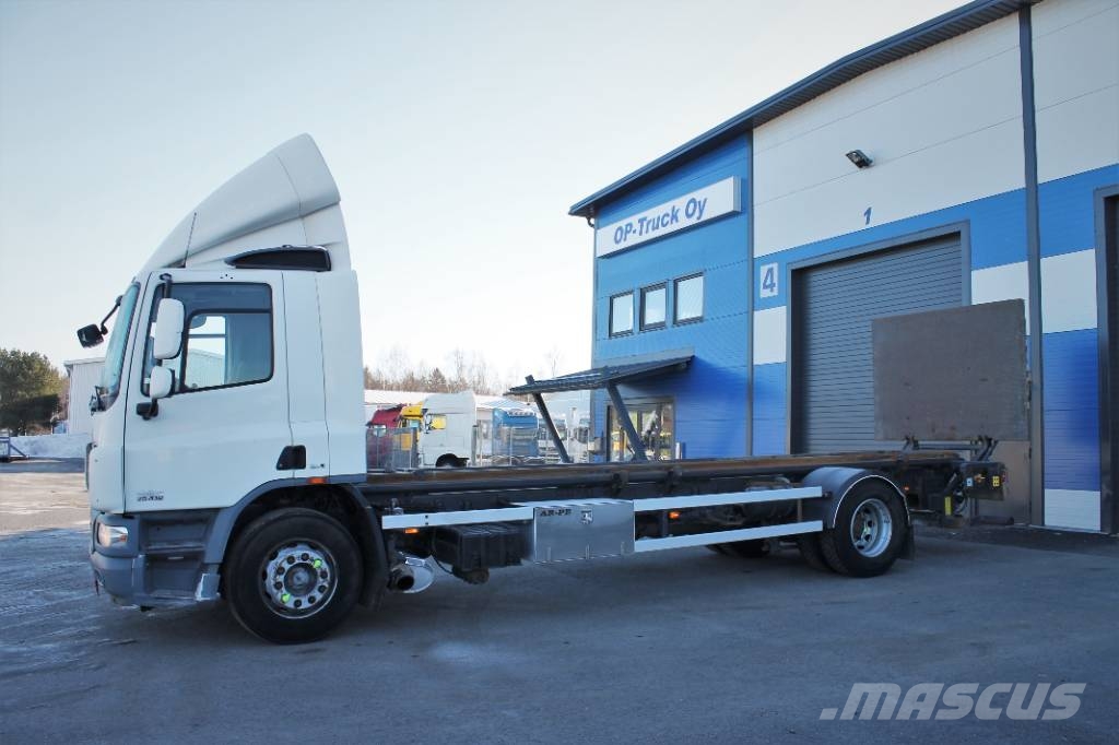 DAF CF 75.310 컨테이너 트럭