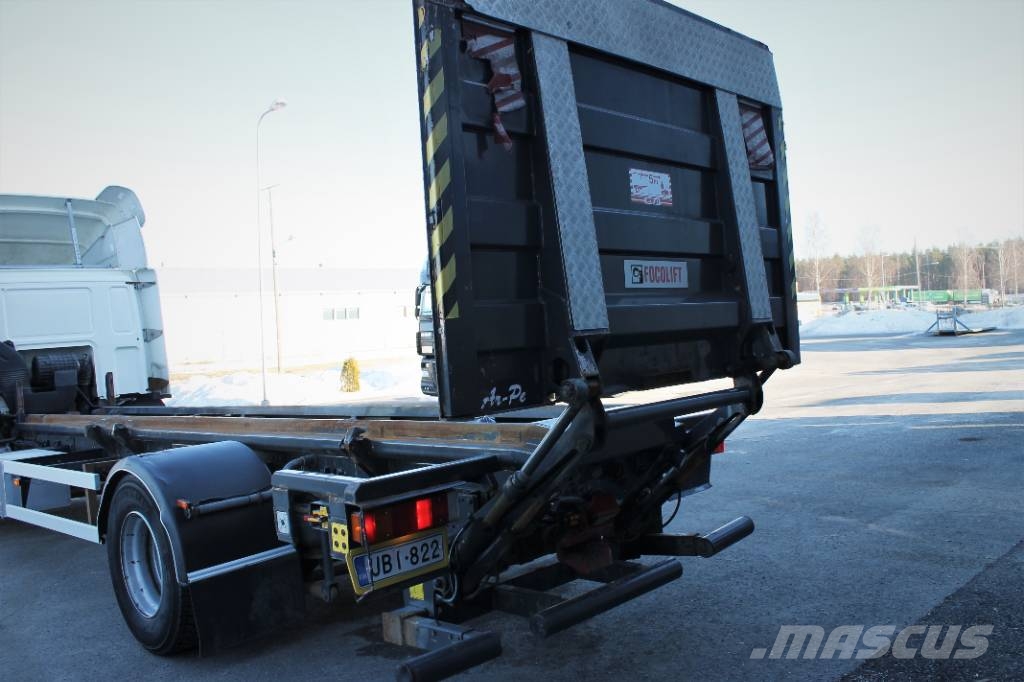 DAF CF 75.310 컨테이너 트럭