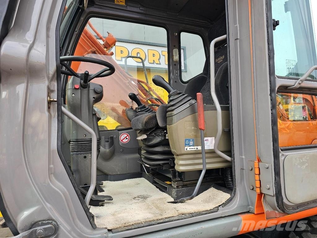 Hitachi ZX160W Wheeled excavators