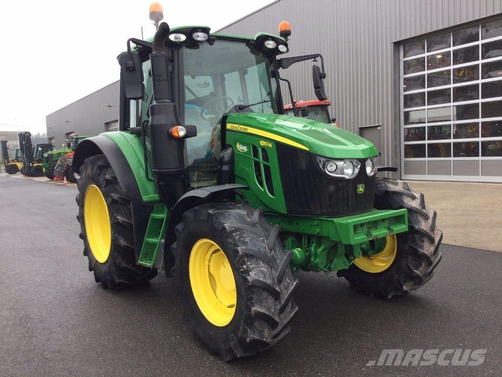 John Deere 6110M Tractoren