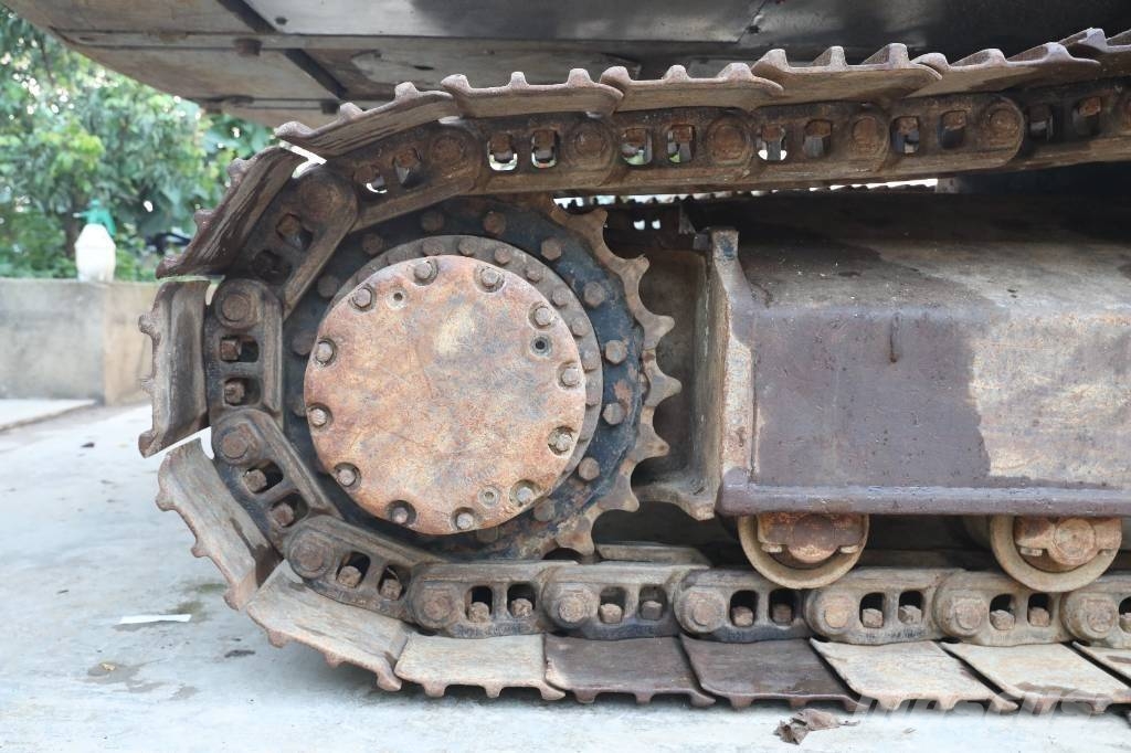 Hitachi ZX 200 LC-3 Гусеничні екскаватори