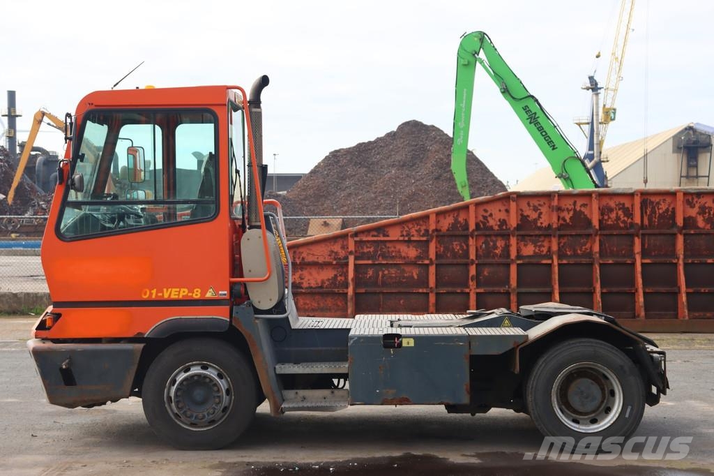 Terberg YT182 終端式曳引機