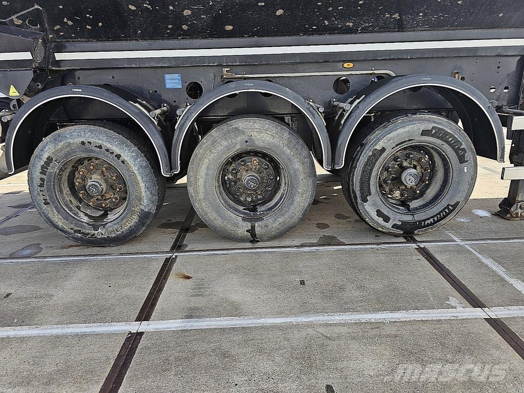 Kässbohrer L1S0R123 HALFPIPE STEEL Tipper semi-trailers