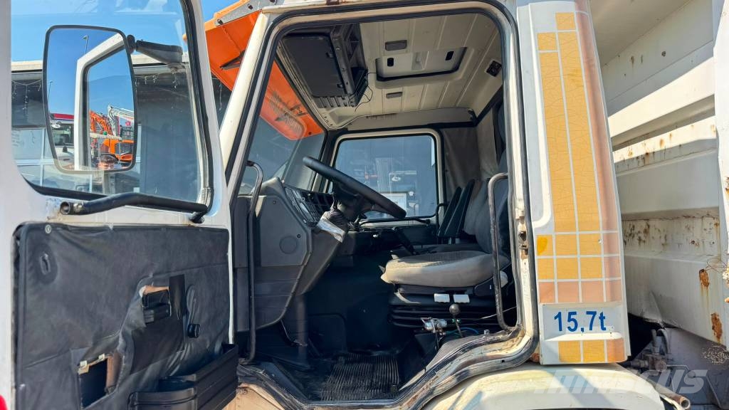 Scania 113 H 360 6x4 italian tipper Camiões basculantes