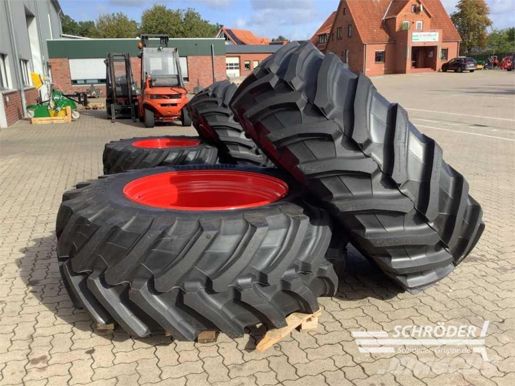 Fendt VF600/60 R30 + VF650/65 R42 TRELLEBORG Reifen