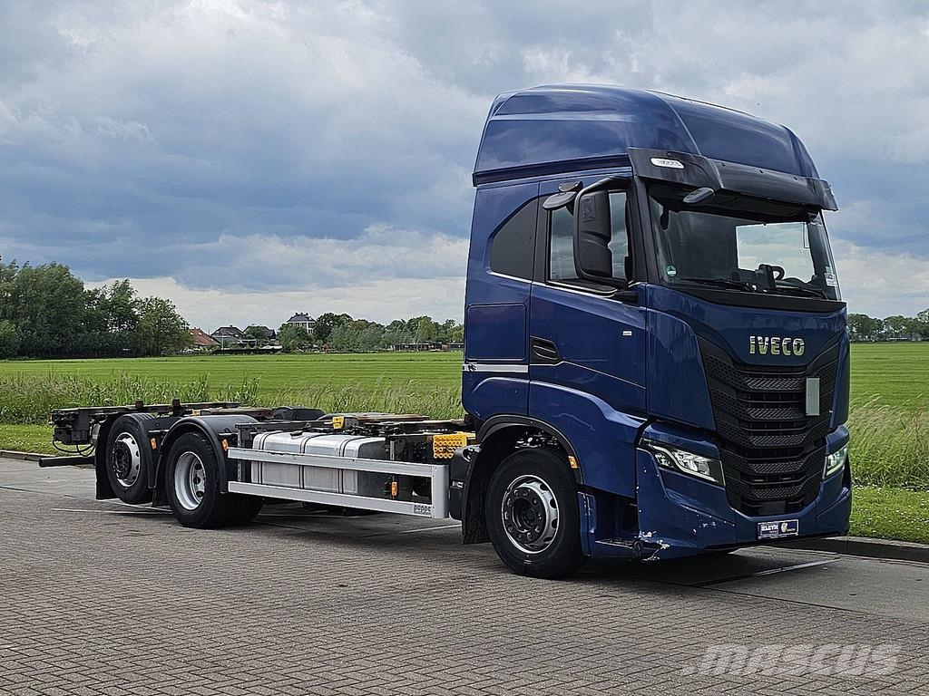 Iveco S-WAY AS260S48 6X2 STEER INTARDER Camioane Demontabile
