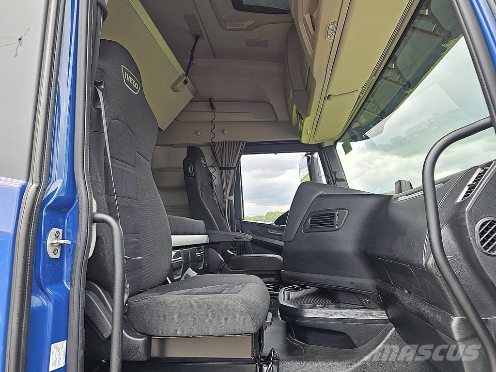 Iveco S-WAY AS260S48 6X2 STEER INTARDER Camioane Demontabile