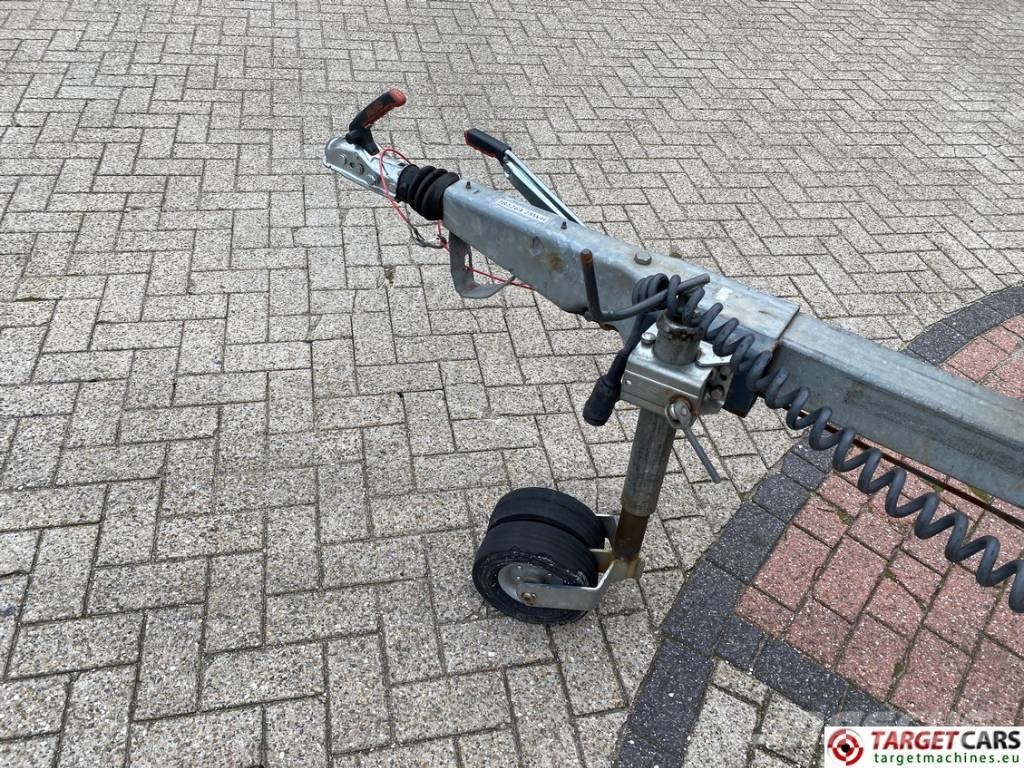 Paus ASA 25WH Towable Material Lift 2500cm Andere liften en hoogwerkers