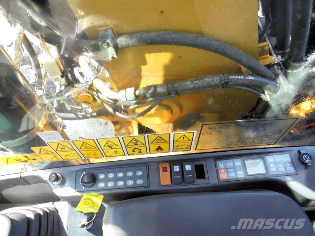 CAT M 318 D Bagri na kolesih
