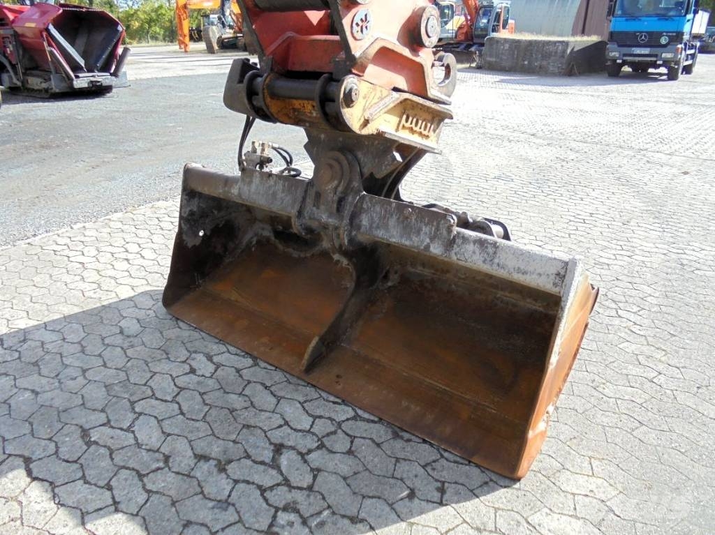 CAT M 318 D Bagri na kolesih