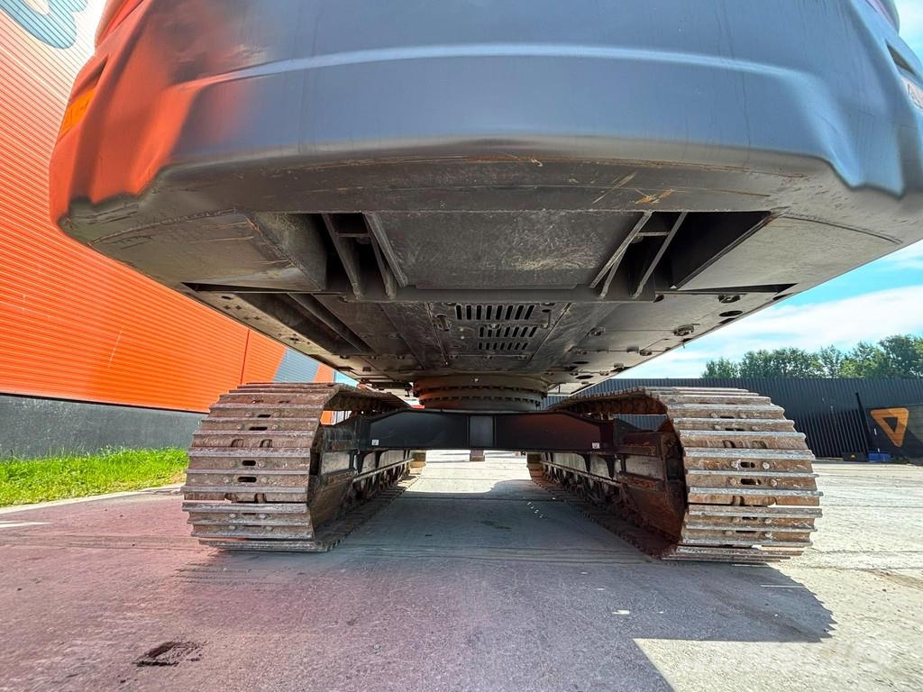 Volvo EC 350 ENL HYDRAULIC CAB RISER / CENTRAL LUBRICATI 履带挖掘机