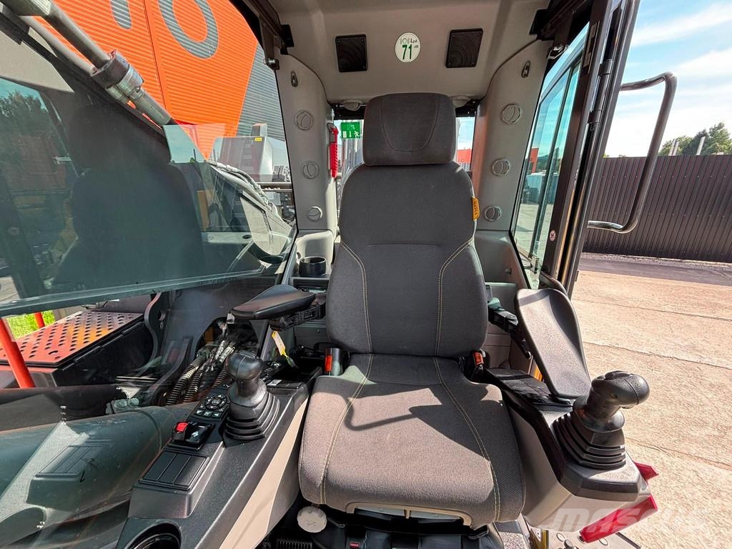 Volvo EC 350 ENL HYDRAULIC CAB RISER / CENTRAL LUBRICATI 履带挖掘机