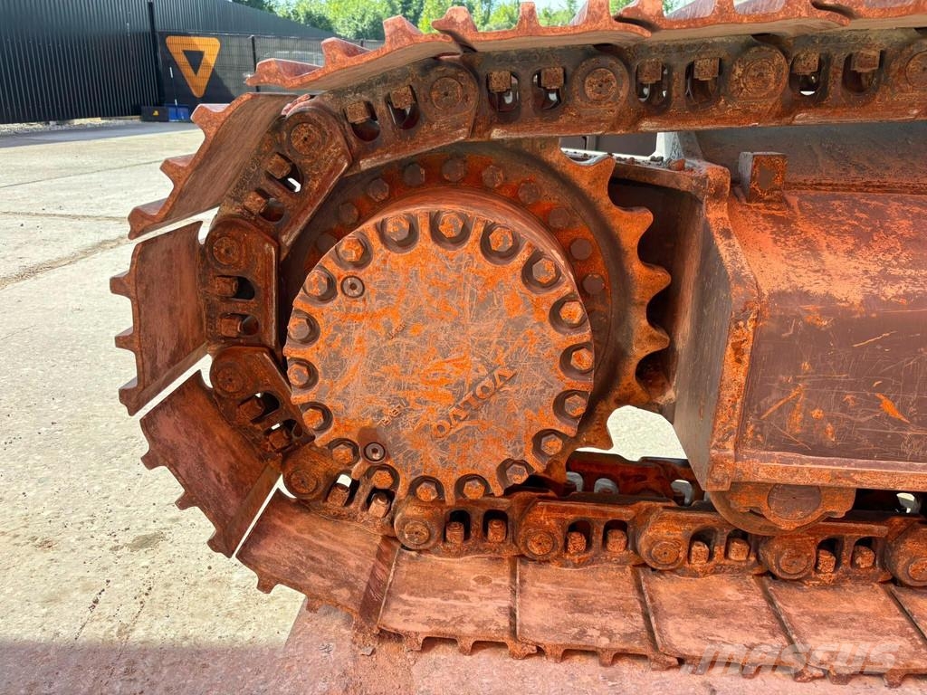 Volvo EC 350 ENL HYDRAULIC CAB RISER / CENTRAL LUBRICATI 履带挖掘机
