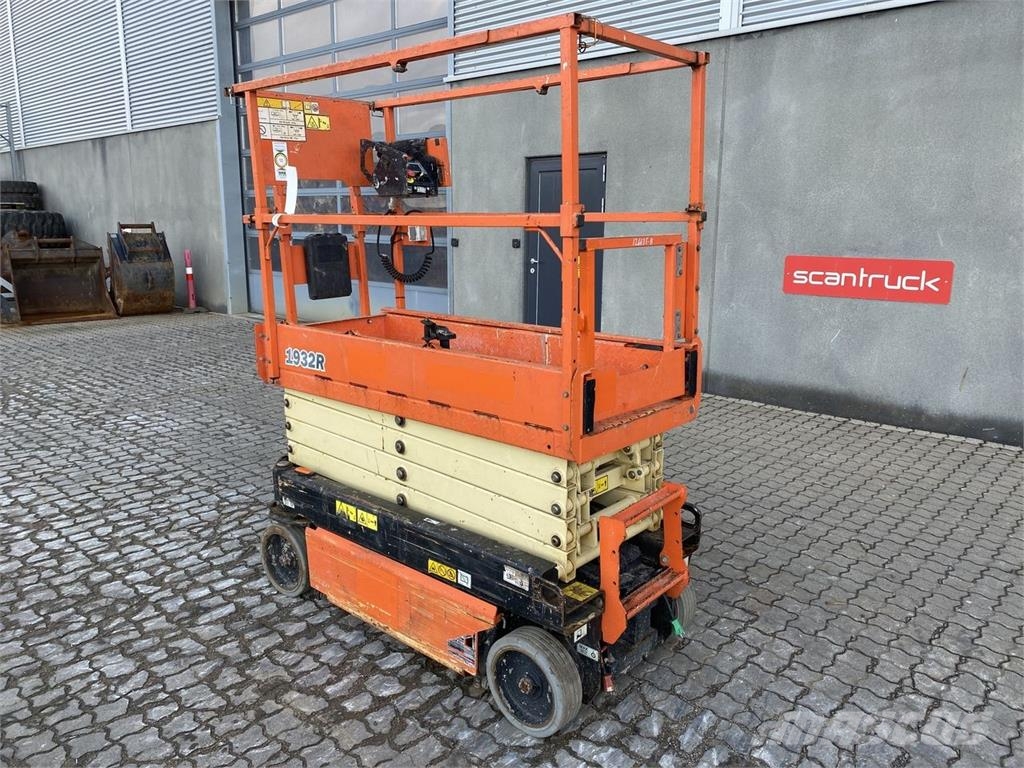 JLG 1932R Käärtõstukid