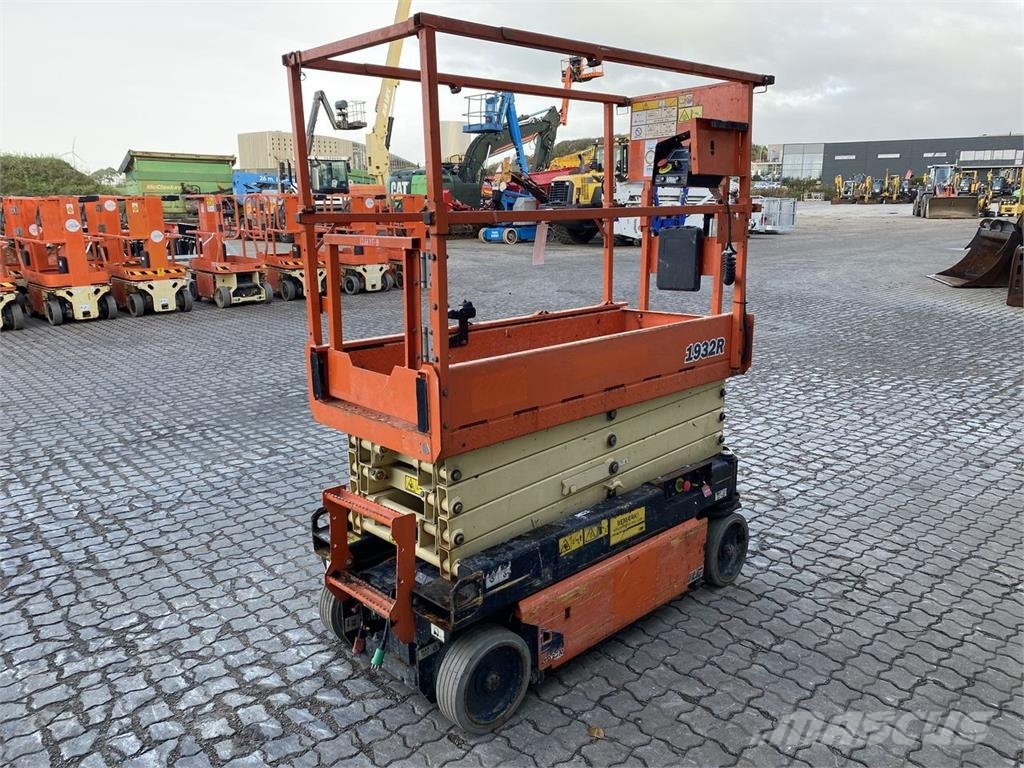 JLG 1932R Käärtõstukid