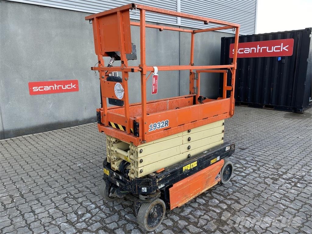 JLG 1932R Käärtõstukid