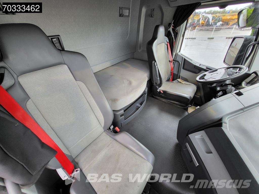 Renault T 440 T 4X2 SleeperCab LED Sadulveokid