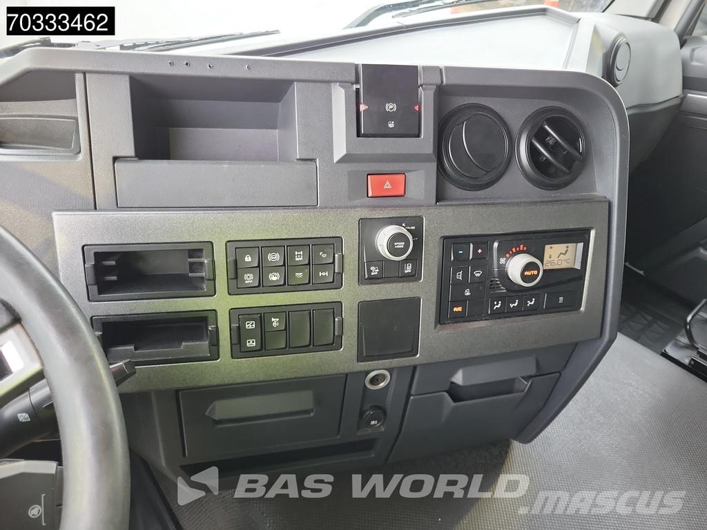 Renault T 440 T 4X2 SleeperCab LED Sadulveokid