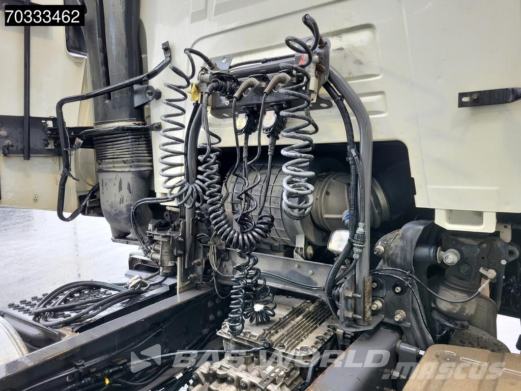 Renault T 440 T 4X2 SleeperCab LED Sadulveokid