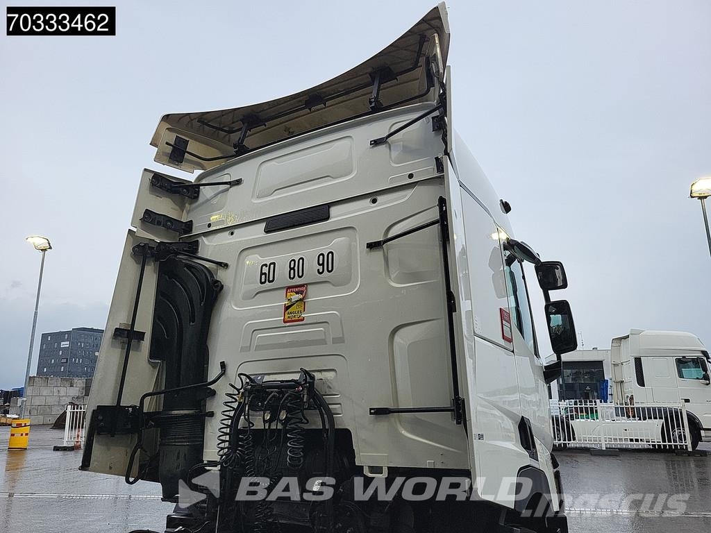 Renault T 440 T 4X2 SleeperCab LED Sadulveokid