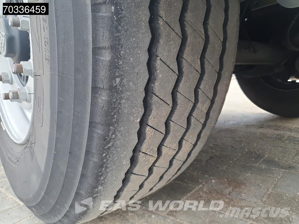 Kässbohrer XS 3 axles Laadklep APK 03/27 2xLiftas Furgoonpoolhaagised